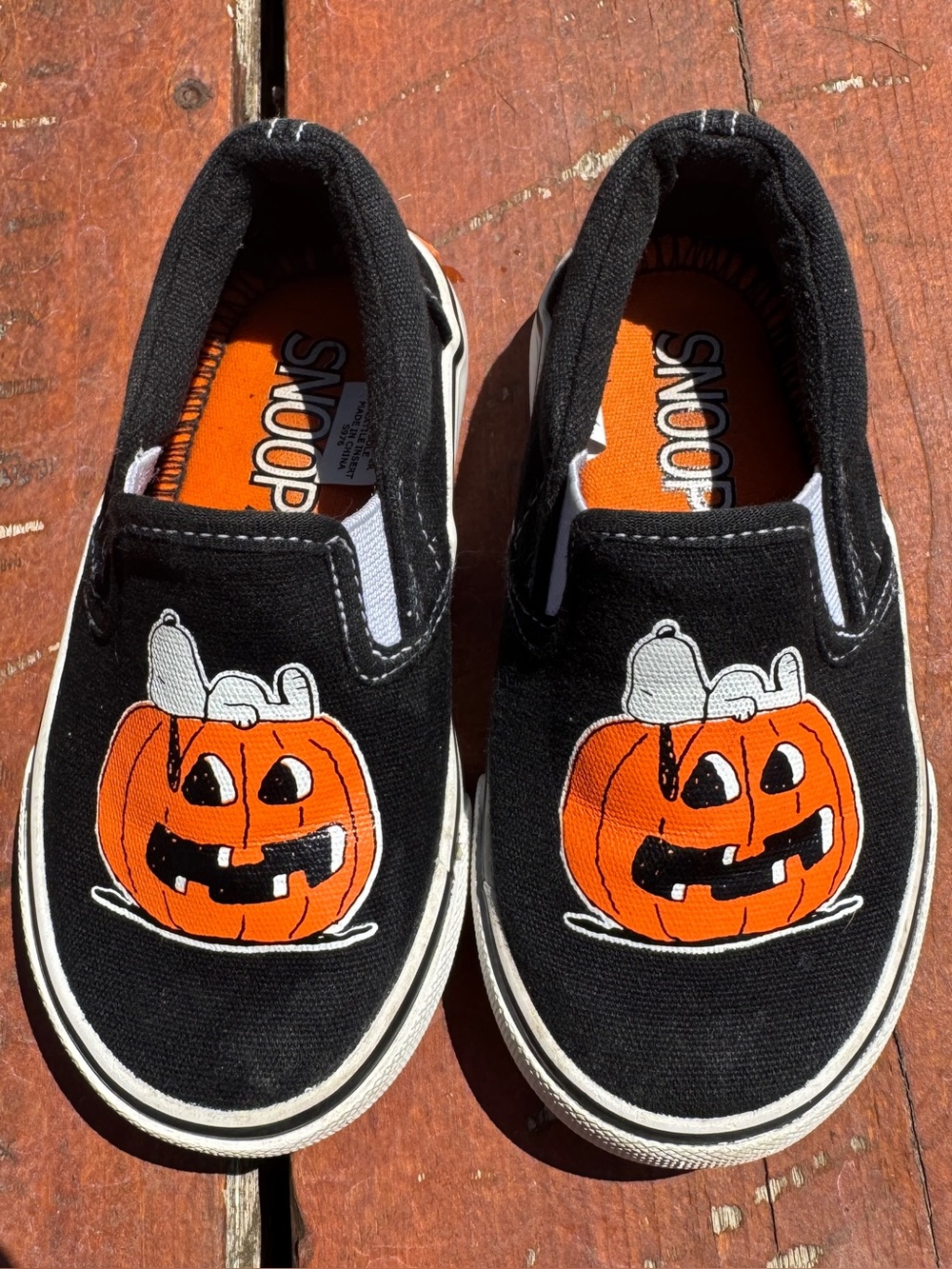 Snoopy Pumpkin Slip-On Shoes Toddler size 6